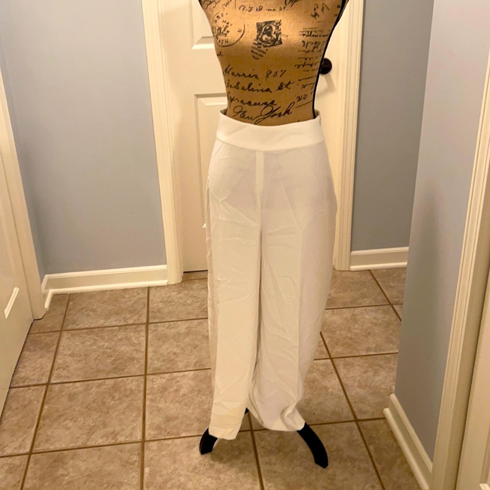 Zara woman size medium white dress pants